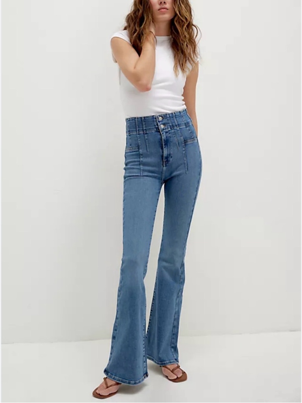 We The Free Jayde High-Rise Flare Jeans in Indigo Medium Wash Size 31